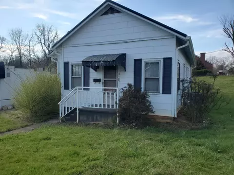 2105 East Unaka Avenue, Johnson City, TN 37601