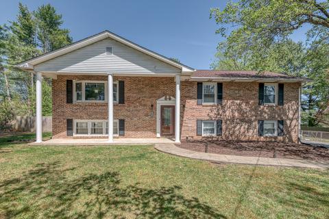 2804 Newbern Drive Johnson City Tn 37604, Johnson City, TN 37604