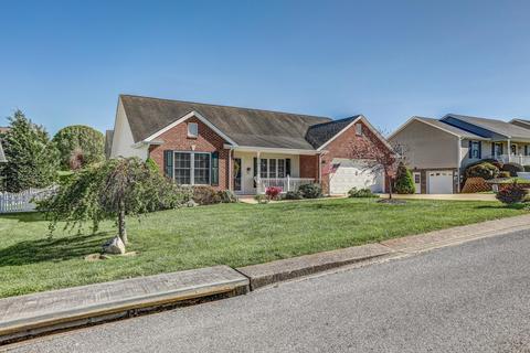 129 Yarrow Drive Bluff City Tn 37618, Bluff City, TN 37618