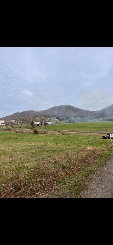 3 Hickory Cove Road, Rogersville, TN 37857