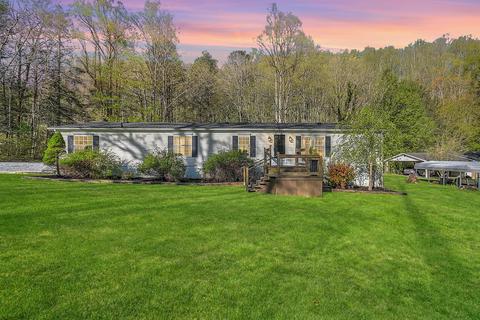 104 Old Highway 19e Hampton Tn 37658, Hampton, TN 37658