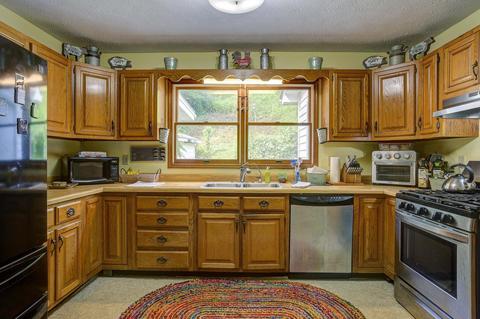 5781 Highway 19-e Hampton Tn 37658, Hampton, TN 37658 photo 6