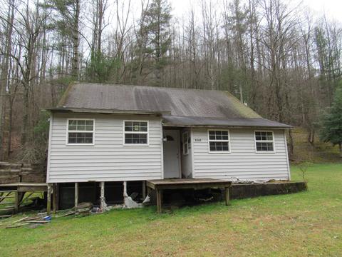 8260 George Riner Road Pound Va 24279, Pound, VA 24279