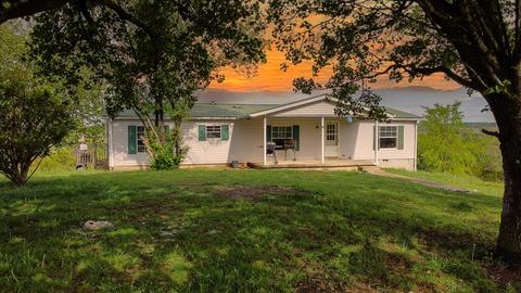 574 Weems Chapel Road, Mosheim, TN 37818