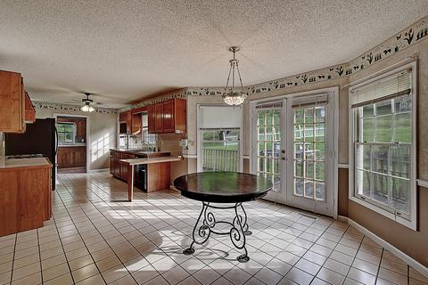 135 Earnest Elliott Road Erwin Tn 37650, Erwin, TN 37650 photo 14