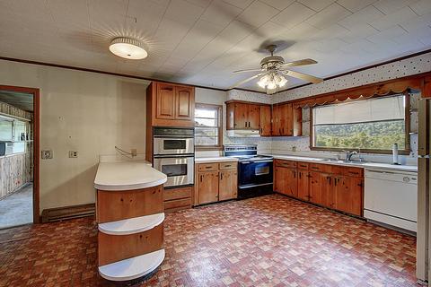 135 Earnest Elliott Road Erwin Tn 37650, Erwin, TN 37650 photo 54