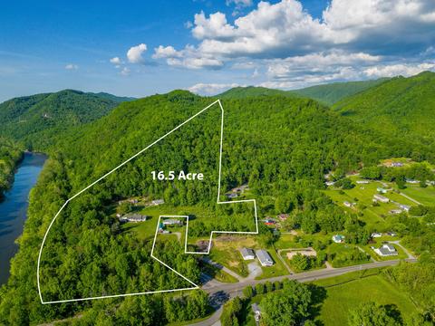 135 Earnest Elliott Road Erwin Tn 37650, Erwin, TN 37650 photo 3