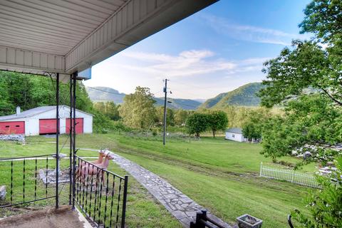 135 Earnest Elliott Road Erwin Tn 37650, Erwin, TN 37650 photo 44