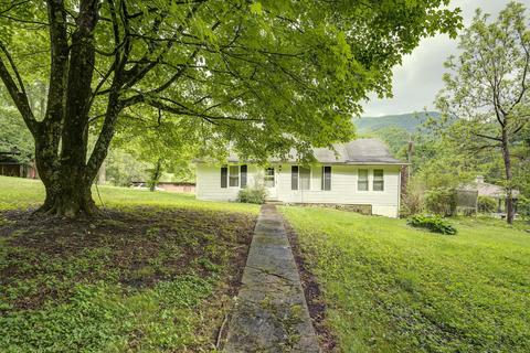 448 Old Highway Road Erwin Tn 37650, Erwin, TN 37650