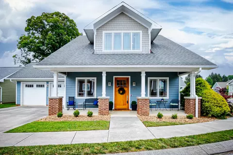 388 Princeton Garden Johnson City Tn 37601, Johnson City, TN 37601