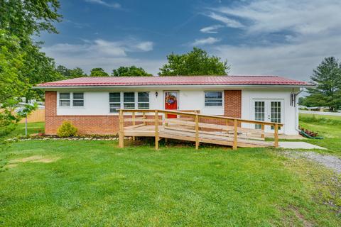 344 Oak Grove Road, Johnson City, TN 37615