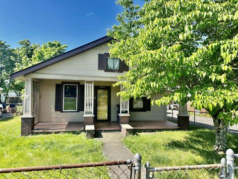 2407 E Center Street Kingsport Tn 37664, Kingsport, TN 37664