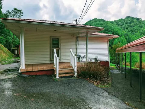 1032 Old Wagon Road Vansant Va 24656, Vansant, VA 24656 photo 6