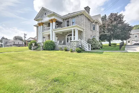 278 West Main Street, Lebanon, VA 24266