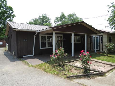 2716 3rd Avenue E Big Stone Gap Va 24219, Big Stone Gap, VA 24219