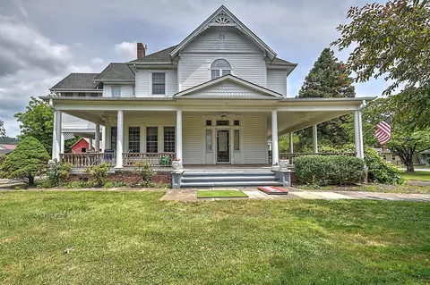 602 N Main Street Elizabethton Tn 37643, Elizabethton, TN 37643