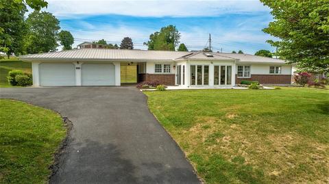 120 South Monte Vista Drive, Glade Spring, VA 24340