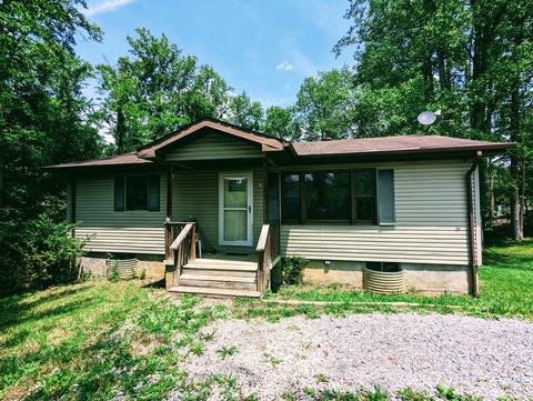 109 Lambert Lane, Clintwood, VA 24228