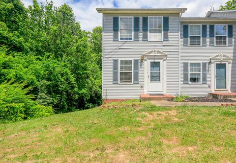 225 Hunter Hills Circle 8 Bristol Tn 37620, Bristol, TN 37620