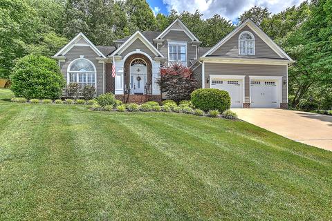 408 Beulah Land Drive Bluff City Tn 37618, Bluff City, TN 37618