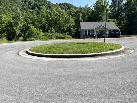 219 Brighton Place Bristol Tn 37620, Bristol, TN 37620 photo 4
