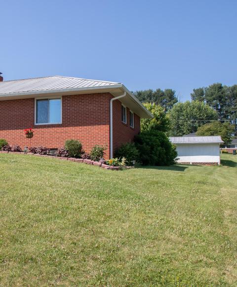 121 Iris Ln Lane Fall Branch Tn 37656, Fall Branch, TN 37656 photo 3