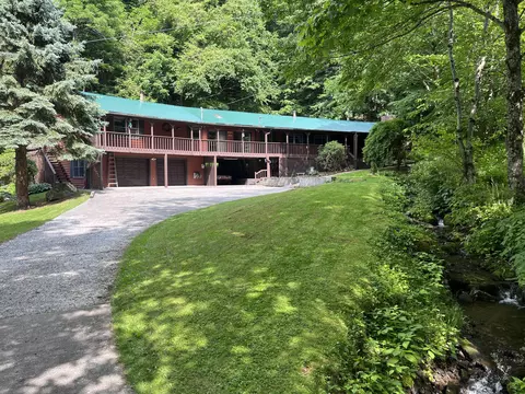 901 Heaton Creek Road Roan Mountain Tn 37687, Roan Mountain, TN 37687