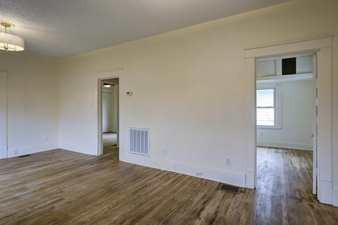 220 New Avenue Erwin Tn 37650, Erwin, TN 37650 photo 6