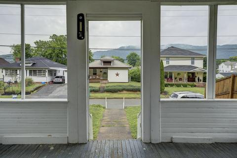220 New Avenue Erwin Tn 37650, Erwin, TN 37650 photo 3