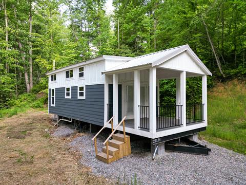 201 Mining Ridge Rd Road Mountain City Tn 37683, Mountain City, TN 37683