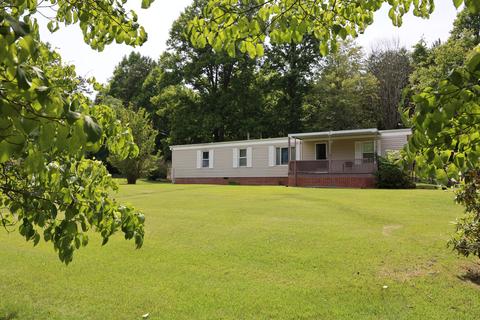 332 Pleasant Hill Place Bluff City Tn 37618, Bluff City, TN 37618
