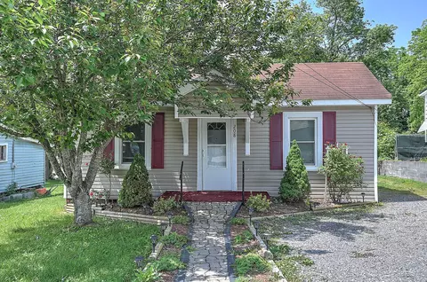 208 Myrtle Street, Greeneville, TN 37743