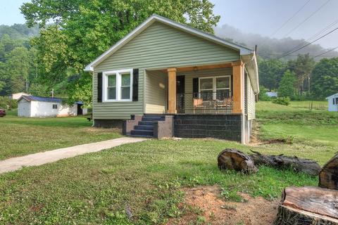 204 Cove Creek Road Roan Mountain Tn 37687, Roan Mountain, TN 37687