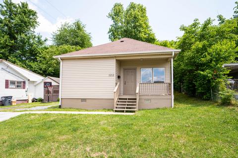 1212 E Sullivan St Kingsport Tn 37660, Kingsport, TN 37660