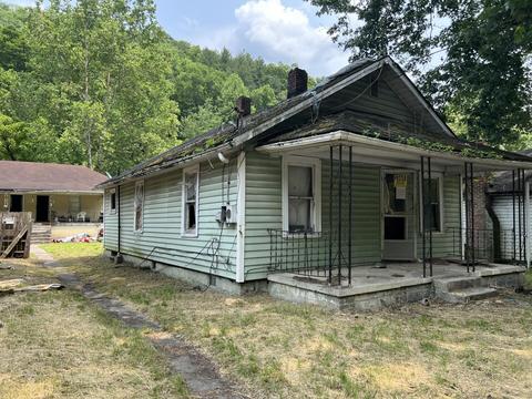 351 Callahan Avenue Appalachia Va 24216, Appalachia, VA 24216