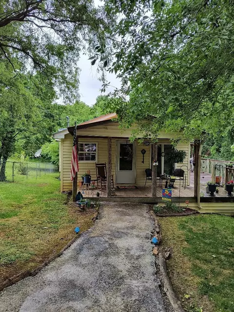 1134 Grove Street Elizabethton Tn 37643, Elizabethton, TN 37643