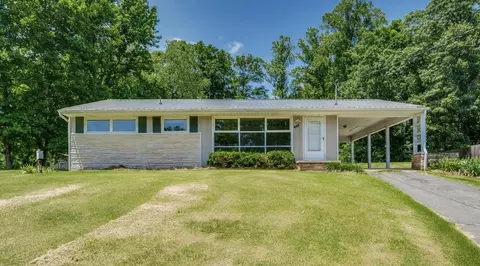 407 Pine Street Mount Carmel Tn 37645, Mount Carmel, TN 37645