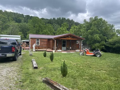958 W Main Street Mountain City Tn 37683, Mountain City, TN 37683