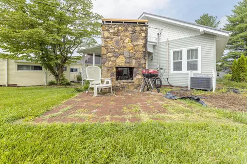 206 Alabama Avenue Erwin Tn 37650, Erwin, TN 37650 photo 4