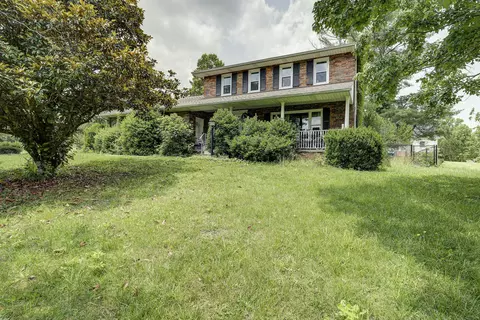 3117 Summit Avenue Johnson City Tn 37604, Johnson City, TN 37604