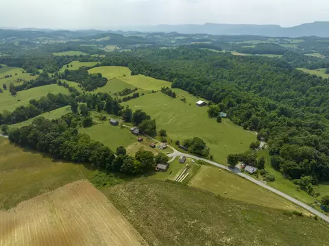 365 366 Butchertown Road Fall Branch Tn 37656, Fall Branch, TN 37656 photo 57