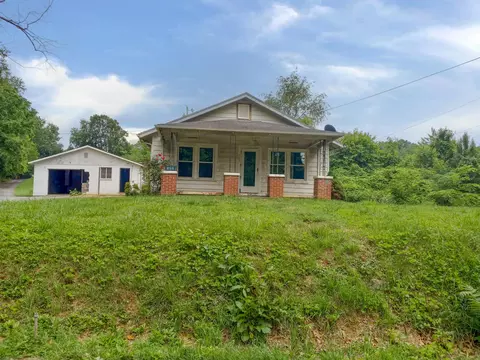 303 Cedar Grove Road Johnson City Tn 37601, Johnson City, TN 37601