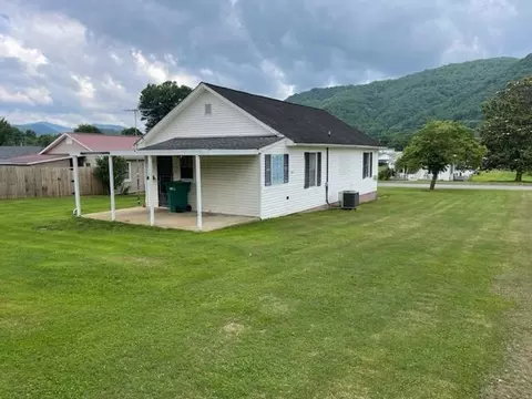 942 N Elm Avenue Erwin Tn 37650, Erwin, TN 37650 photo 2