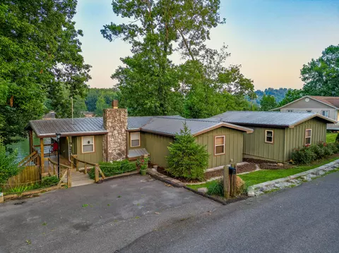 112 Jays Drive, Gray, TN 37615
