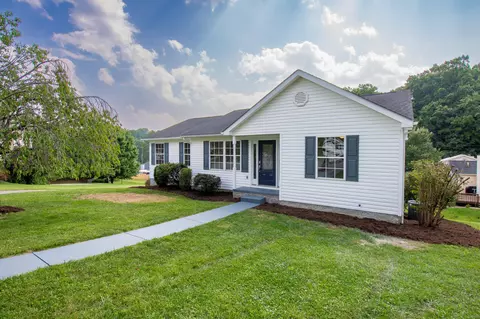 1120 Robins Meadow Lane Bristol Tn 37620, Bristol, TN 37620