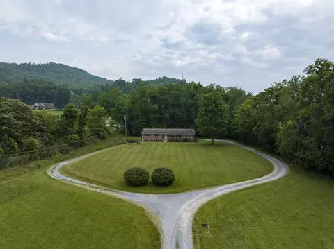119 Woodland Drive, Erwin, TN 37650