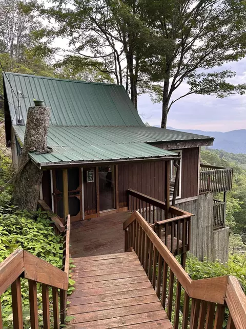 147 Rustic Log Cabin Lane Roan Mountain Tn 37687, Roan Mountain, TN 37687