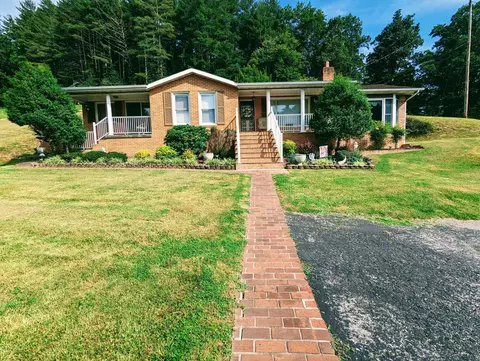 11621 Orby Cantrell Highway Pound Va 24279, Pound, VA 24279