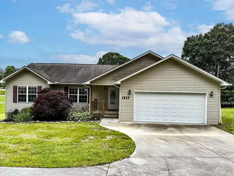1327 Old Chisholm Trail Dandridge Tn 37725, Dandridge, TN 37725