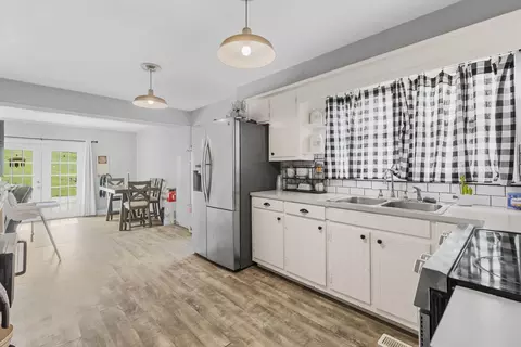 316 Sid Martin Road Gray Tn 37615, Gray, TN 37615 photo 2